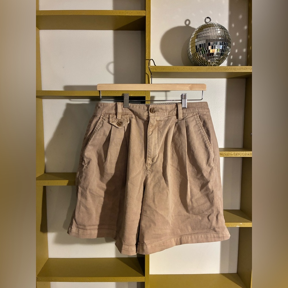 Gap Women’s Beige Pleated Cotton Shorts